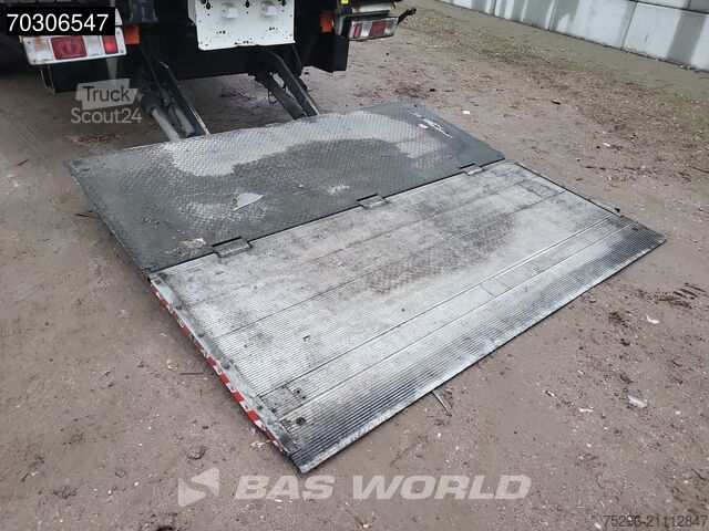 Transporte refrigerado/congelado Krone SD 3 axles Tailgate Lift Axle