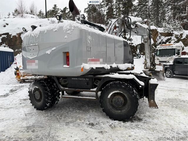 Колесный экскаватор Hitachi ZX170W-5B Wheeled machine with 2 chains, grading b