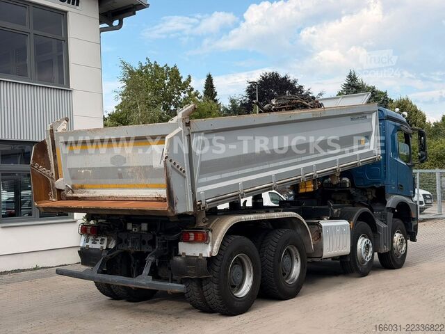 Tovornjak prekucnik MERCEDES-BENZ Arocs 8X4 3246 Meiller Dreiseitenkipper Retarder