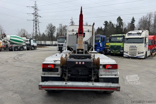Kanca kasalı yük kamyonu (roll-off) SCANIA G450 8x4 Trösch 26T