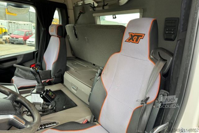 Kanca kasalı yük kamyonu (roll-off) SCANIA G450 8x4 Trösch 26T