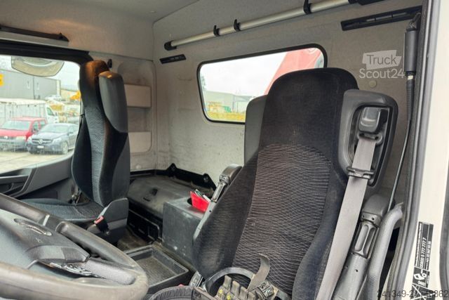 Grue montée sur camion MERCEDES-BENZ Arocs 3248 8x4 Fassi 235-4 SWS & Thermokipper