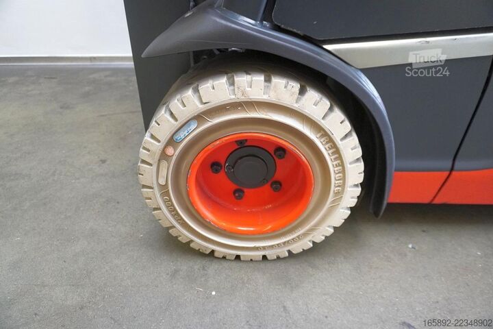 رافعة شوكية Linde E 18 L EVO 386-02