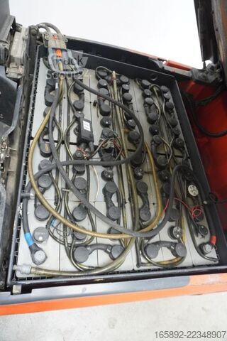 رافعة شوكية Linde E 18 L EVO 386-02