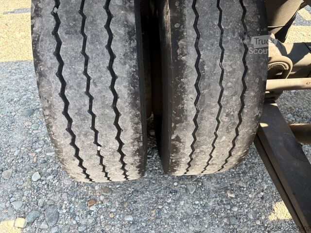 Maināms šasijas piekabe SOMMER Verzinkte BDF Lafette 235/75R17,5 BPW