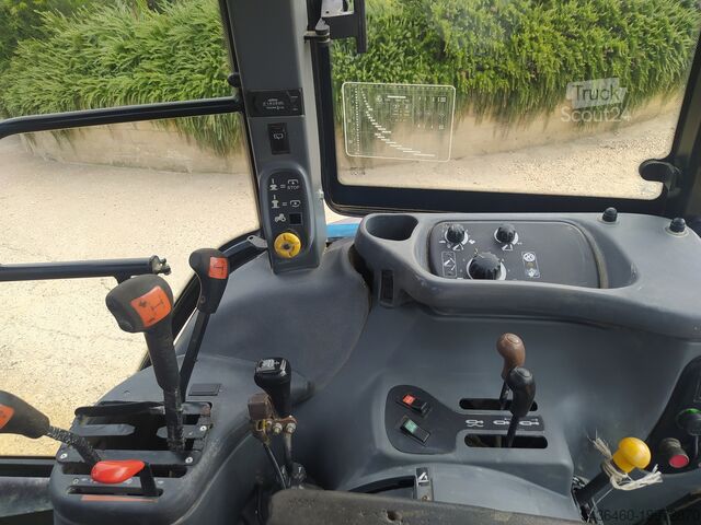 Traktor New Holland TS 110