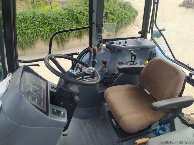 Traktor New Holland TS 110