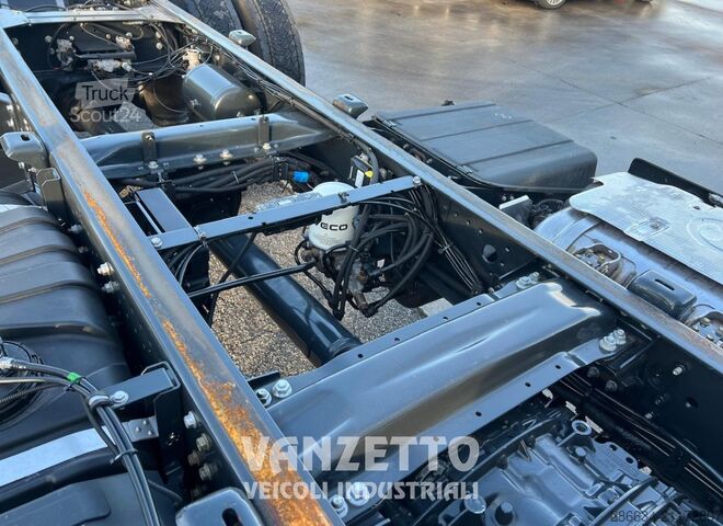 Podvozkový nákladní automobil Iveco 180E28 EUROCARGO A TELAIO