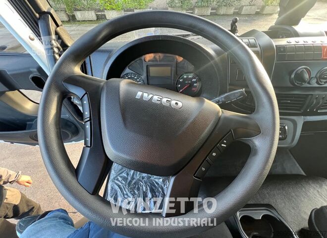Podvozkový nákladní automobil Iveco 180E28 EUROCARGO A TELAIO