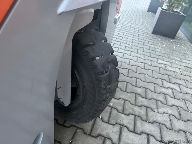 رافعة شوكية رباعية الاتجاهات Hubtex DQ45/Only 3309 h/ Reach forks