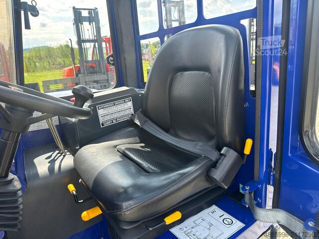 Carretilla retráctil de 4 vías Combilift C3000/ Mast 7500 mm /Teleskopic forks