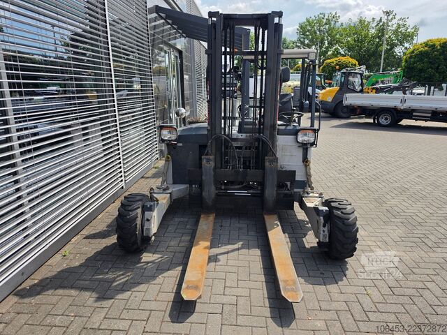 Chariot élévateur frontal MOFFETT M4 25.3 Mitnahmestapler 4 x 4 erst 384 Std.
