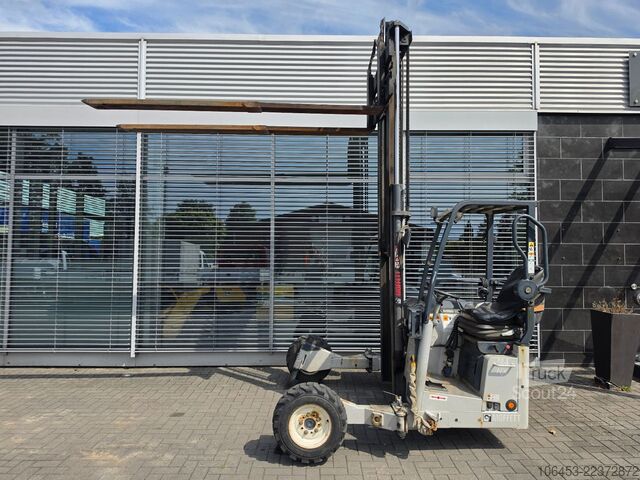 Chariot élévateur frontal MOFFETT M4 25.3 Mitnahmestapler 4 x 4 erst 384 Std.