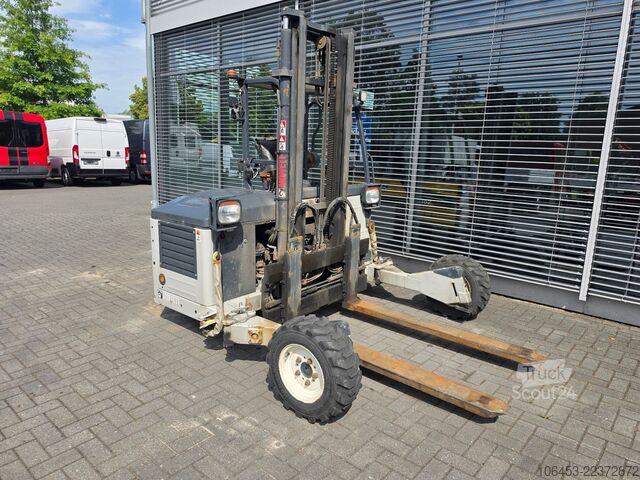 Chariot élévateur frontal MOFFETT M4 25.3 Mitnahmestapler 4 x 4 erst 384 Std.