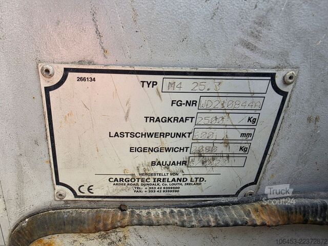 Chariot élévateur frontal MOFFETT M4 25.3 Mitnahmestapler 4 x 4 erst 384 Std.