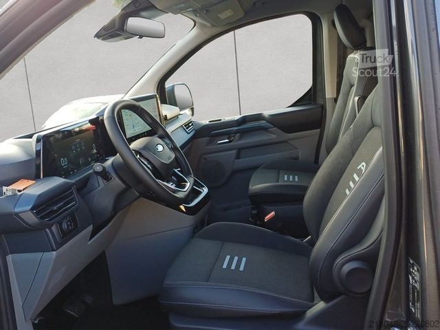 Minibus FORD Tourneo Custom  Active 320 L1H1 4x4 Autm. 125 kW