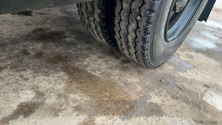 Atrelado da plataforma MAN 12.192 (MANUAL PUMP / 4X4 / POMPE MANUELLE / GR...