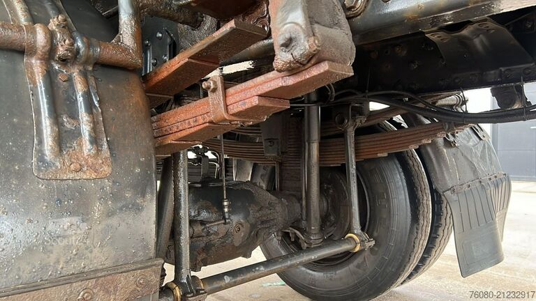 Atrelado da plataforma MAN 12.192 (MANUAL PUMP / 4X4 / POMPE MANUELLE / GR...