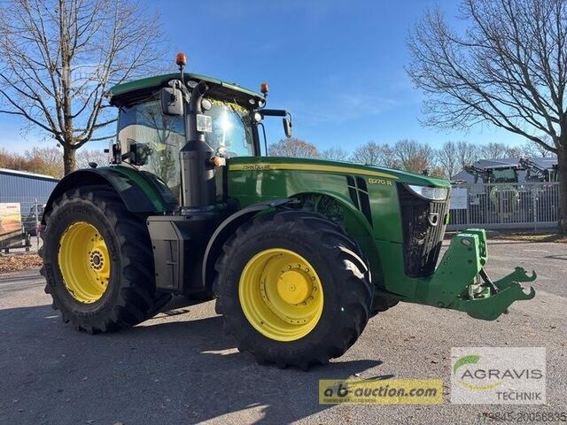 Traktorius John Deere 8270 R AutoPowr