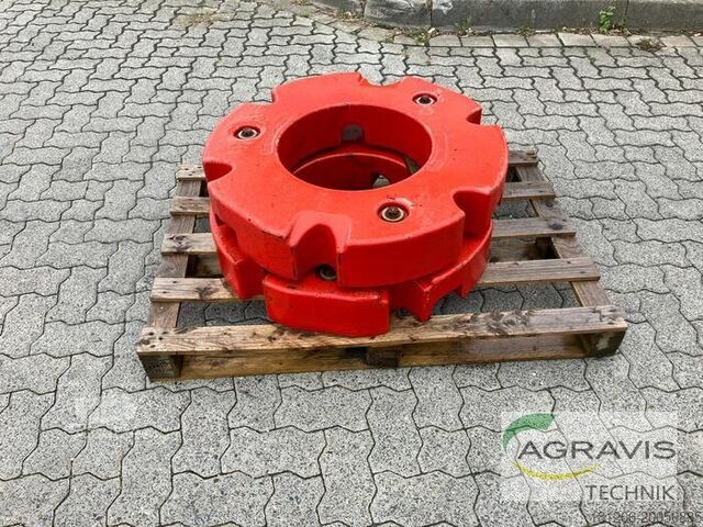 Tractor Fendt FENDT RADGEWICHTE 2X 300 KG