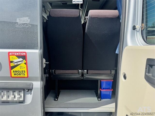 Minibuss Fiat Ducato Minibus – 46,000 km – 2 Sets of Tires – 17