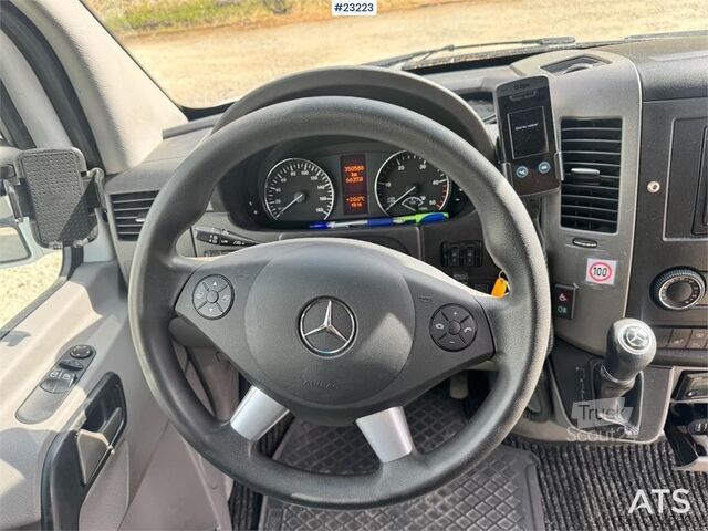 Minibüs Mercedes-Benz Sprinter 519 CDI Minibus – 17 Seats