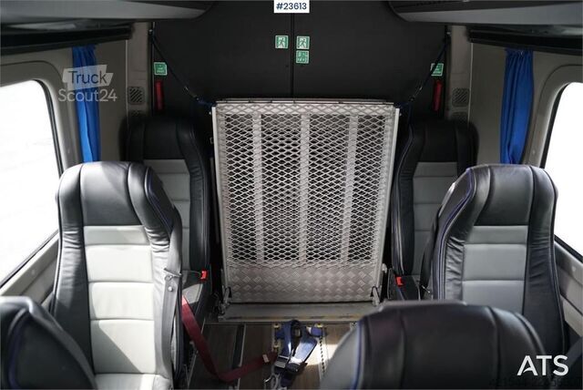 Minibussi Mercedes-Benz Sprinter 519 Altas 17-Seater Accessible Minibus