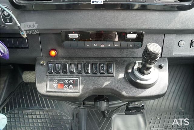 Minibussi Mercedes-Benz Sprinter 519 Altas 17-Seater Accessible Minibus