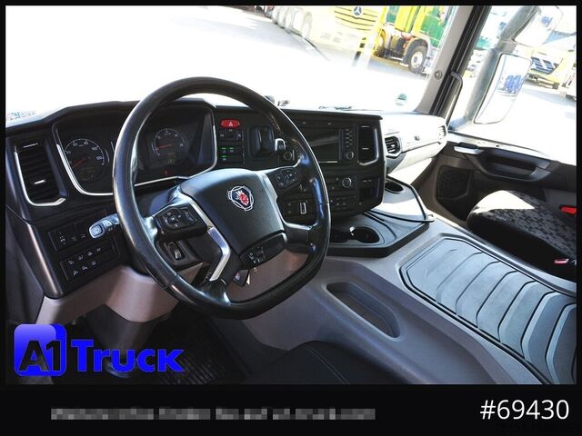 LKW mit Getränkeaufbau SCANIA P 320 P 6x2,, Getränke, Lenkachse, LBW: Dhollandia DHLM 30