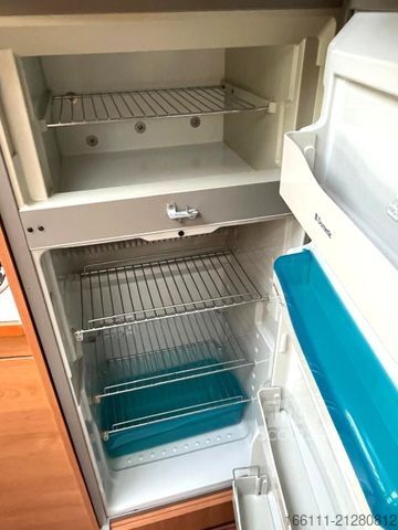 Polintegriran avtodom EURAMOBIL Contura EB 700 - Einzelbetten -  -