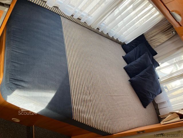 Kamper zintegrowany HYMER/ERIBA B 654 - Hub/Festbet- Klima -  - Solar