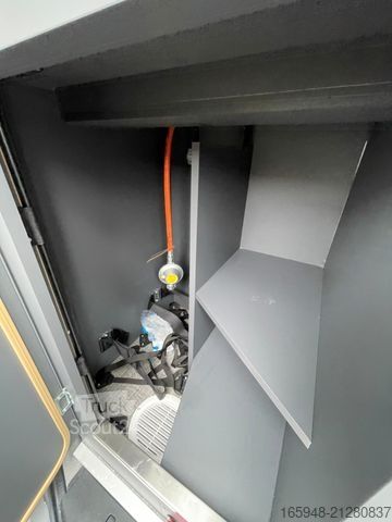 Camping-car PÖSSL Roadstar X | Automatik, 190 PS | 18" Delta+Loder