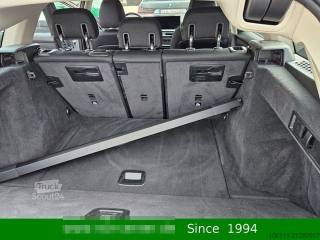 Kleinbus BMW 320 d xDrive Navigation PDC
