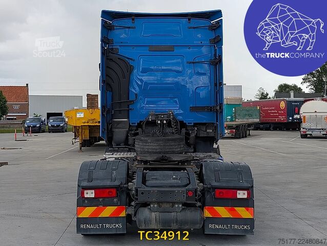 Standard-SZM Renault T 520