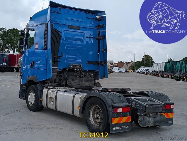 Standard-SZM Renault T 520