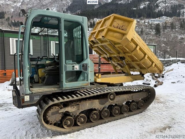 Dumper Yanmar C50R-3C tracked dumper with low hours and an extra