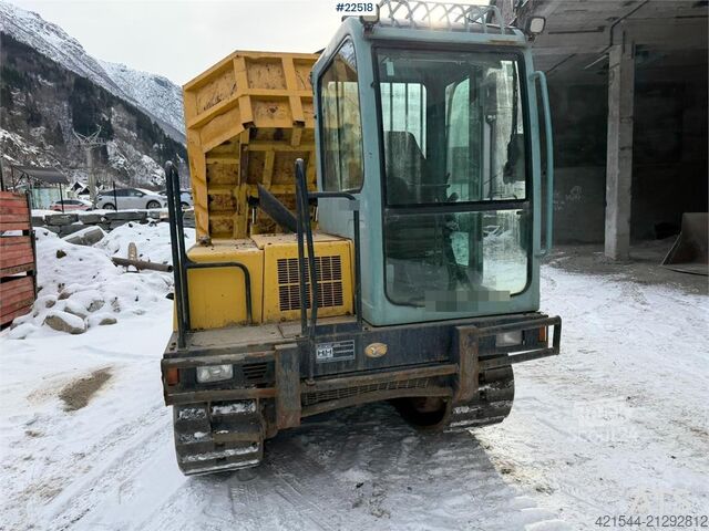 Dumper Yanmar C50R-3C tracked dumper with low hours and an extra
