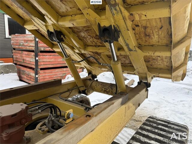 Camión volquete Yanmar C50R-3C tracked dumper with low hours and an extra