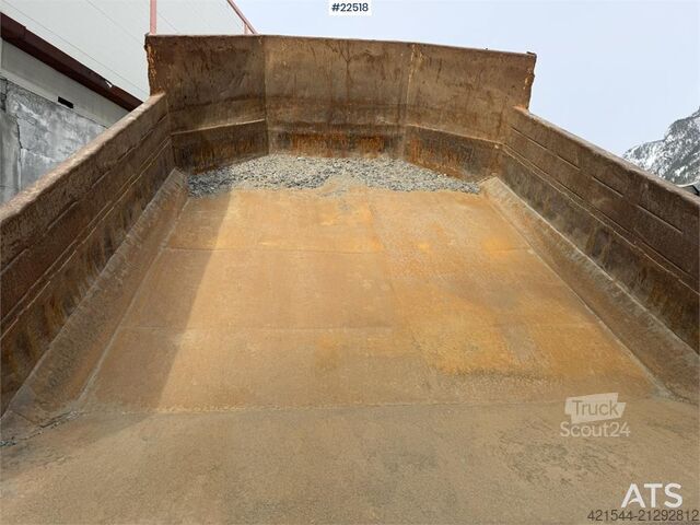 Camión volquete Yanmar C50R-3C tracked dumper with low hours and an extra