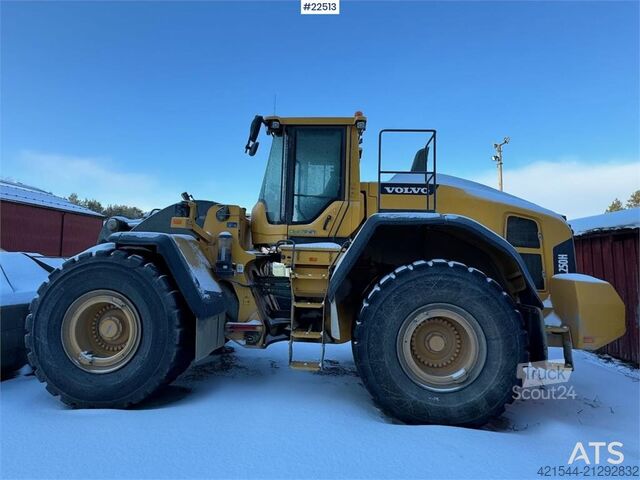 Cargador Volvo L250H Wheel Loader with bucket – gearbox needs rep
