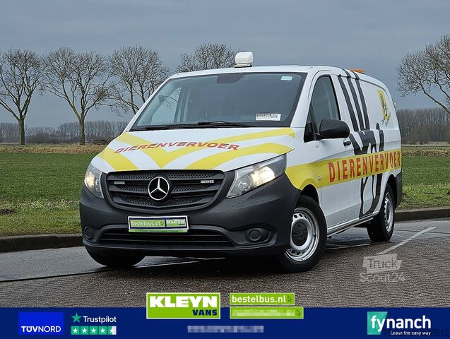 Camioneta familiar de techo alto MERCEDES-BENZ VITO 111 dierenvervoer