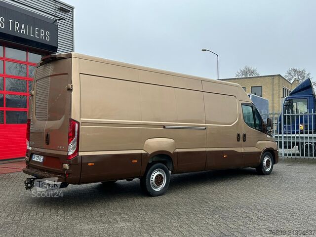 Fourgon tôlé Iveco Daily 35S18