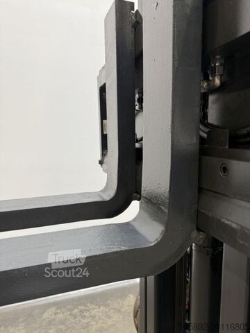 Навантажувач Linde E 50/600 HL 388