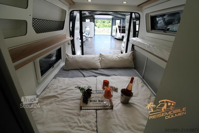 Camper van MOOVEO Van 63XL Solar SAT TV Navi RFK Markise