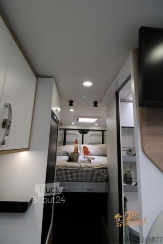 Camper van MOOVEO Van 63XL Solar SAT TV Navi RFK Markise