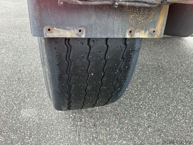 Kipper Auflieger SCHMITZ CARGOBULL SKI 24 SL 06 7.2. Kipper .