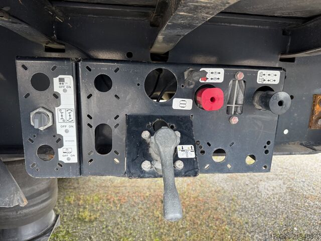 Nyitott ponyvás félpótkocsi Viberti 