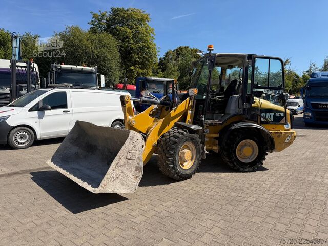 Kolový nakladač Caterpillar 907H2 Schnellwechsler Allrad