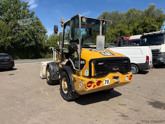 Kolový nakladač Caterpillar 907H2 Schnellwechsler Allrad