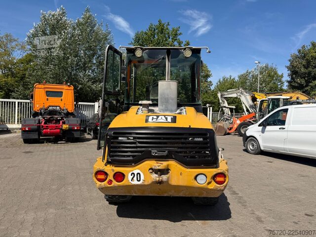 Kolový nakladač Caterpillar 907H2 Schnellwechsler Allrad